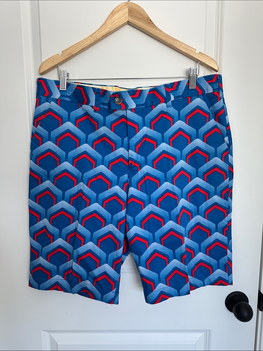 LoudMouth Men’s Geometric Print Golf Shorts Blue/Red 38